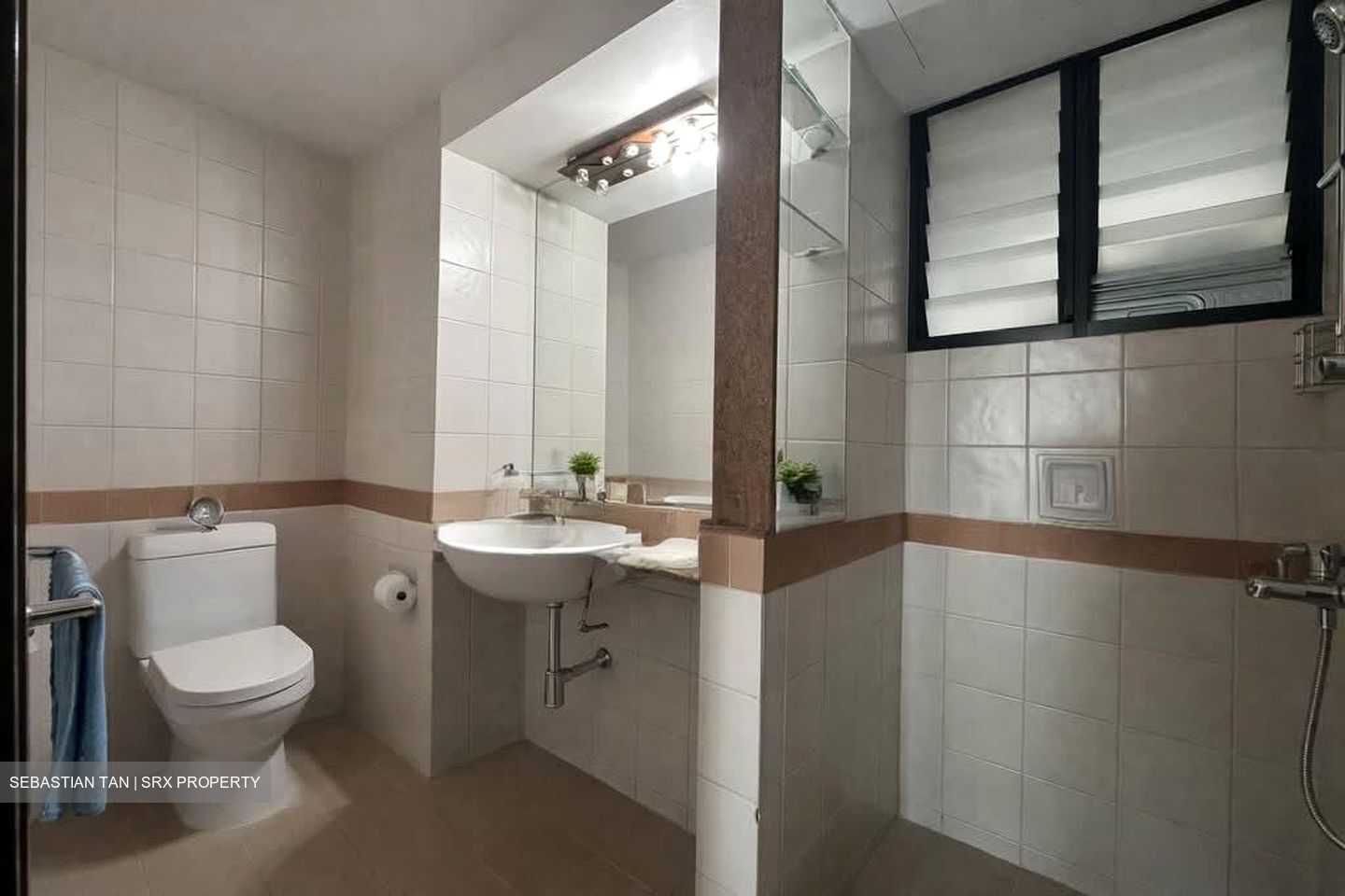 Woodsvale (D25), Condominium #539255601